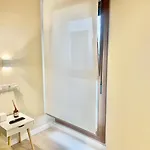 San Bernardo Street 아파트